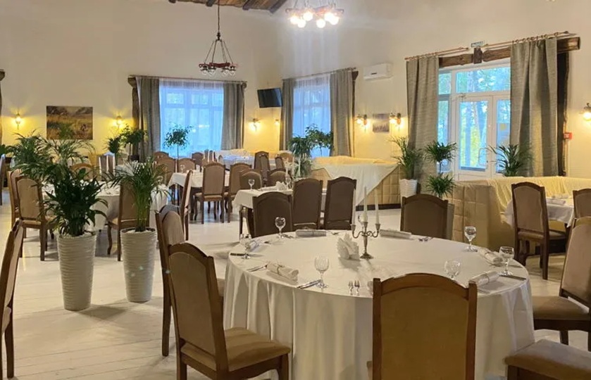 Таруса-банкеты-русский клён