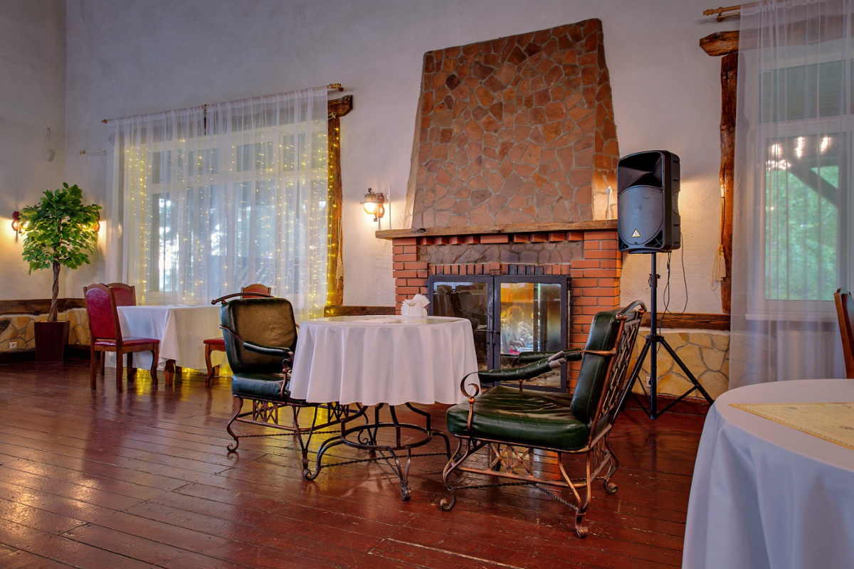 Таруса-банкеты-русский клён